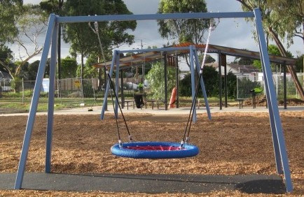 Swing Single Steel Frame Basket swi0019