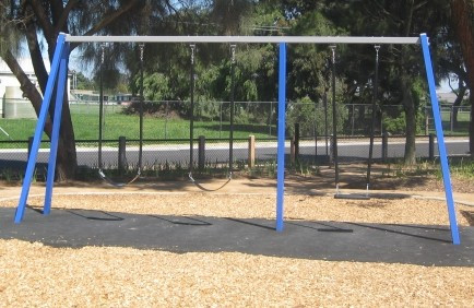 Swing Triple Steel swi0007a
